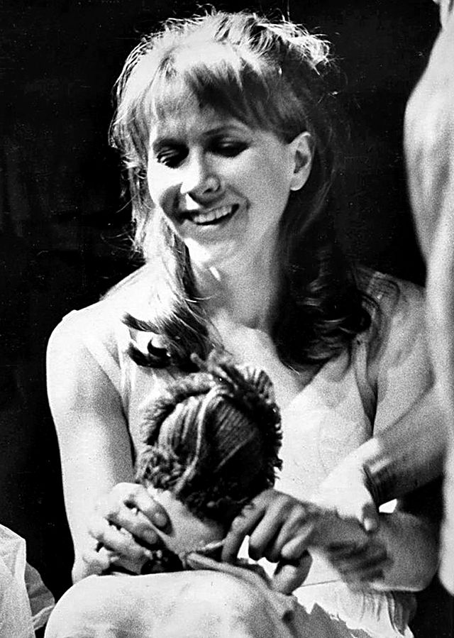 Julie Harris